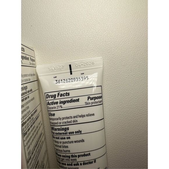 La Roche-Posay Cicaplast Baume B5 Soothing Therapeutic Multi Purpose Cream for D - Picture 4 of 6